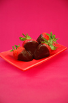 Chocolate Dipped Strawberries dessert recipe. Valentine's Day dessert recipe.